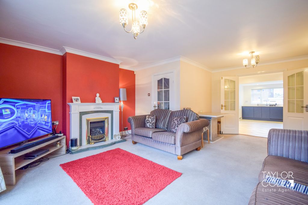Additional image 3 of 5 bed detached house for saleCromwell Road, Tamworth B79