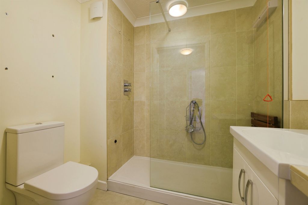Additional image 7 of 1 bed flat for saleArchers Court, Salisbury SP1