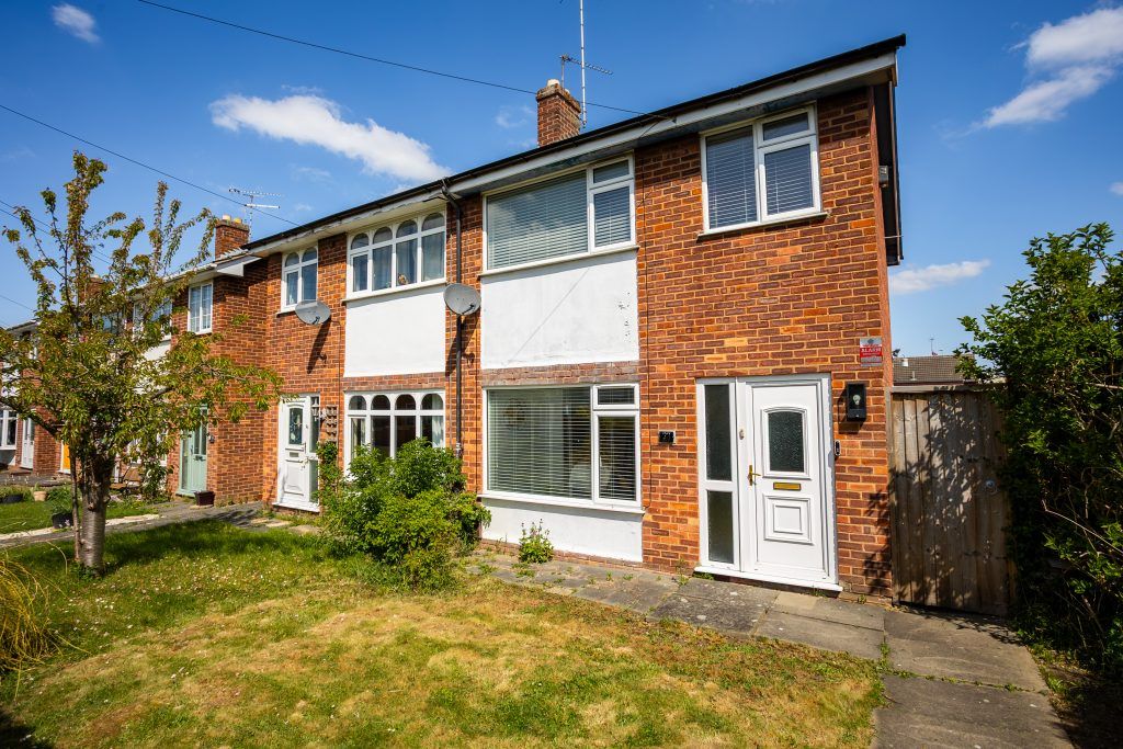 3 bed semi-detached house for saleNorth Hill Close, Sileby, Loughborough LE12