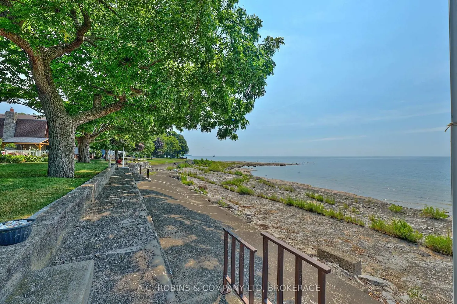 10773 Lakeshore Road photo 4