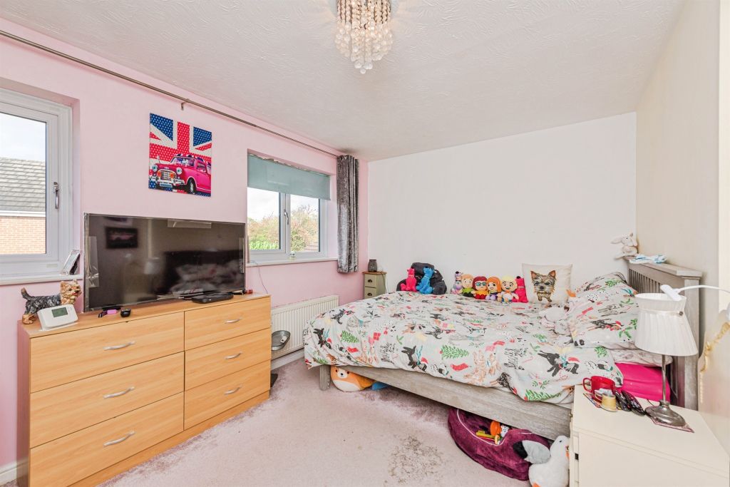 Additional image 12 of 3 bed semi-detached house for saleGlendale Court, Wilnecote, Tamworth B77