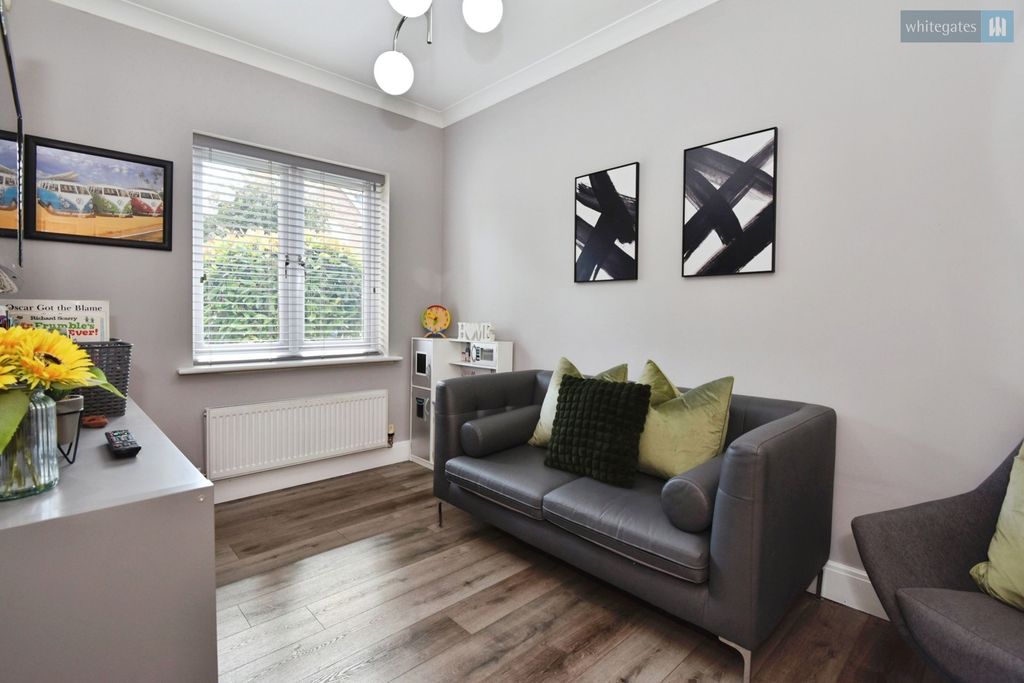 Additional image 10 of 7 bed detached house for saleHampstead Drive, Weston, Crewe, Cheshire CW2