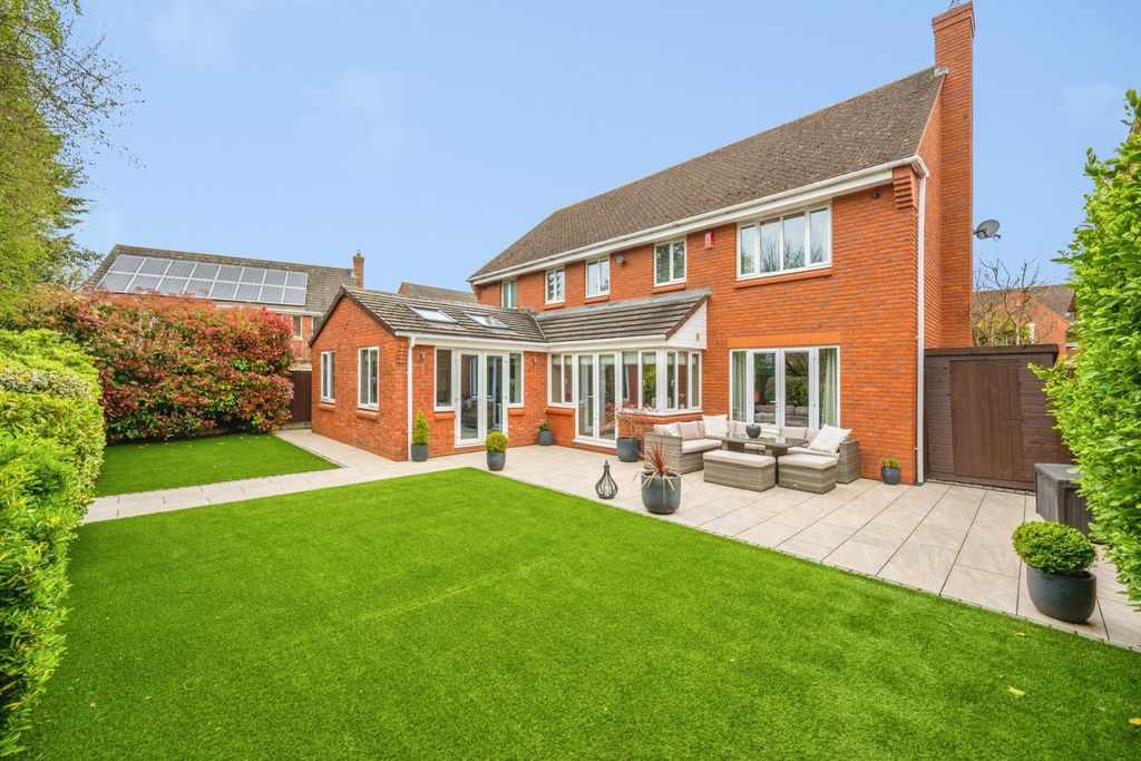 Additional image 32 of 5 bed detached house for saleEdwards Farm Road, Fradley WS13