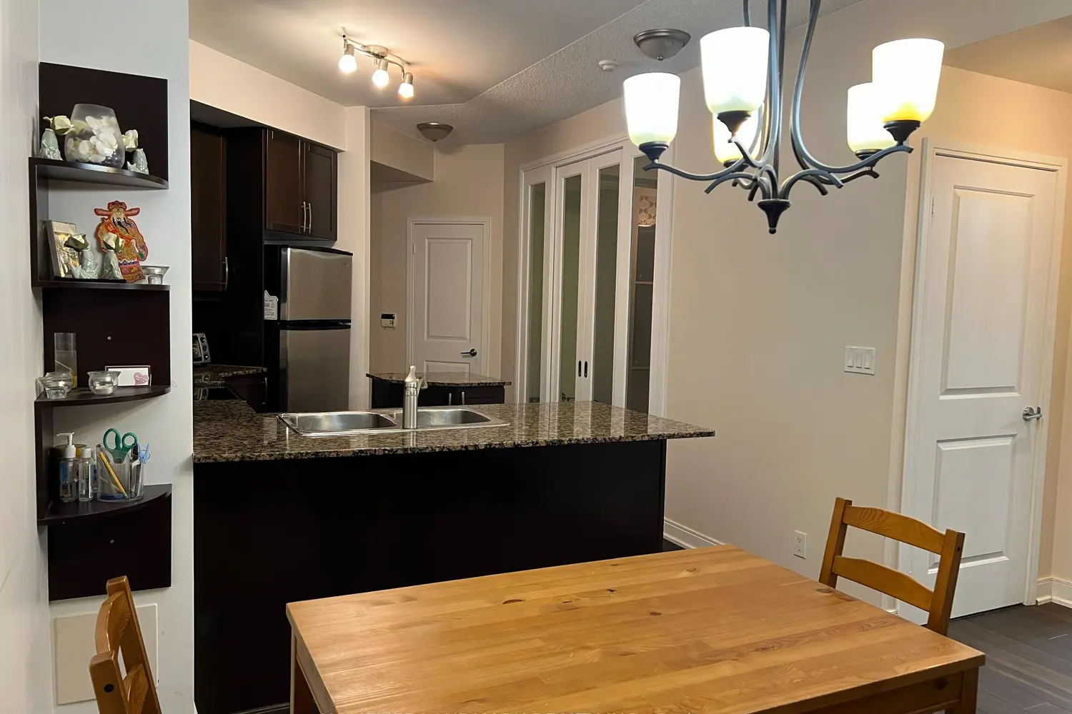 Additional image 8 of 70 Absolute Avenue 2707