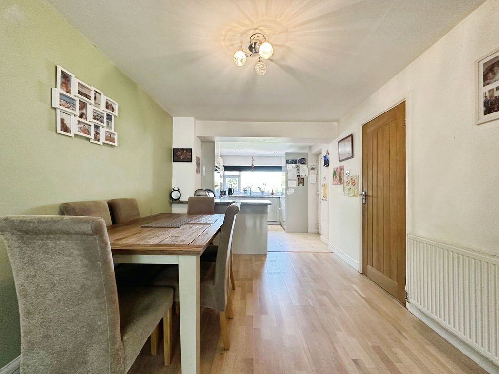 Additional image 8 of 3 bed semi-detached house for saleOak Hill, Finchfield, Wolverhampton WV3