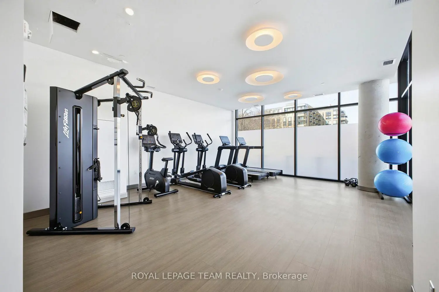 Additional image 18 of 360 Deschatelets Avenue 209
