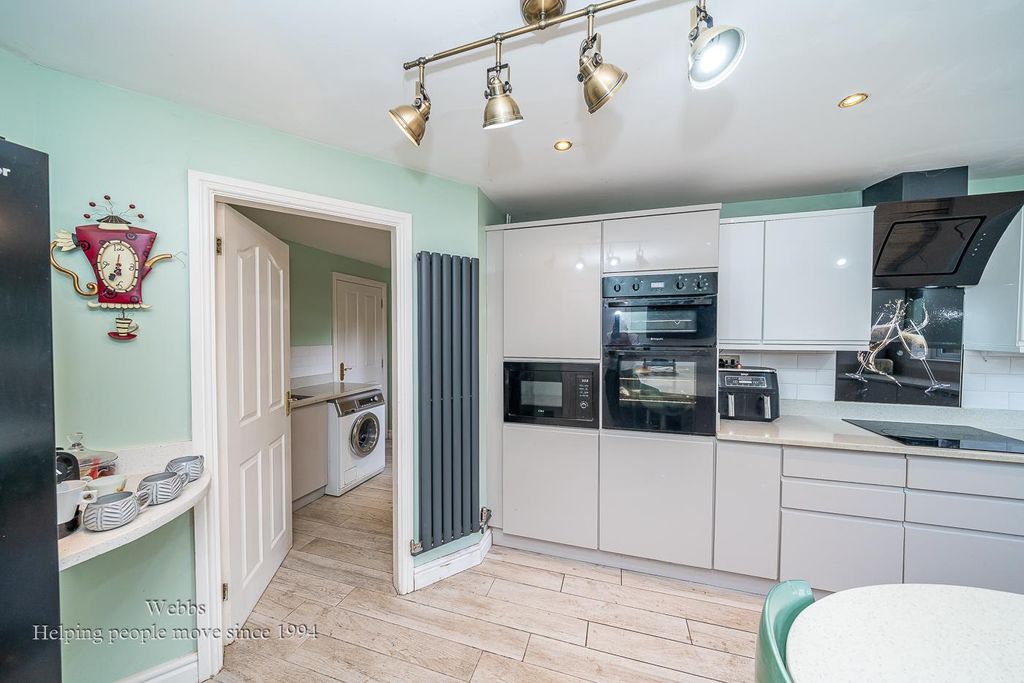 Additional image 10 of 4 bed detached house for salePool Close, Shareshill, Wolverhampton WV10