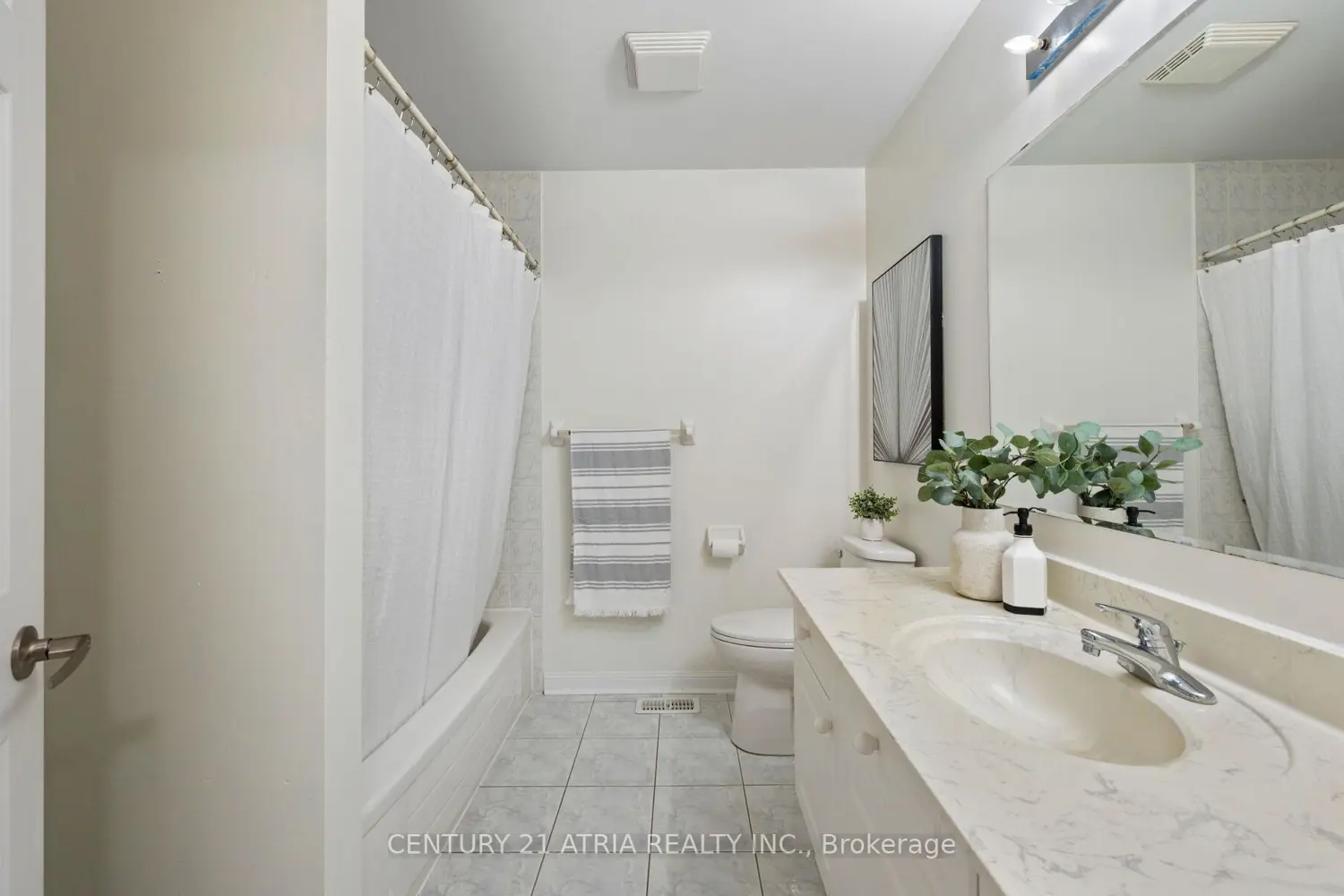Additional image 10 of 16 Peony Street