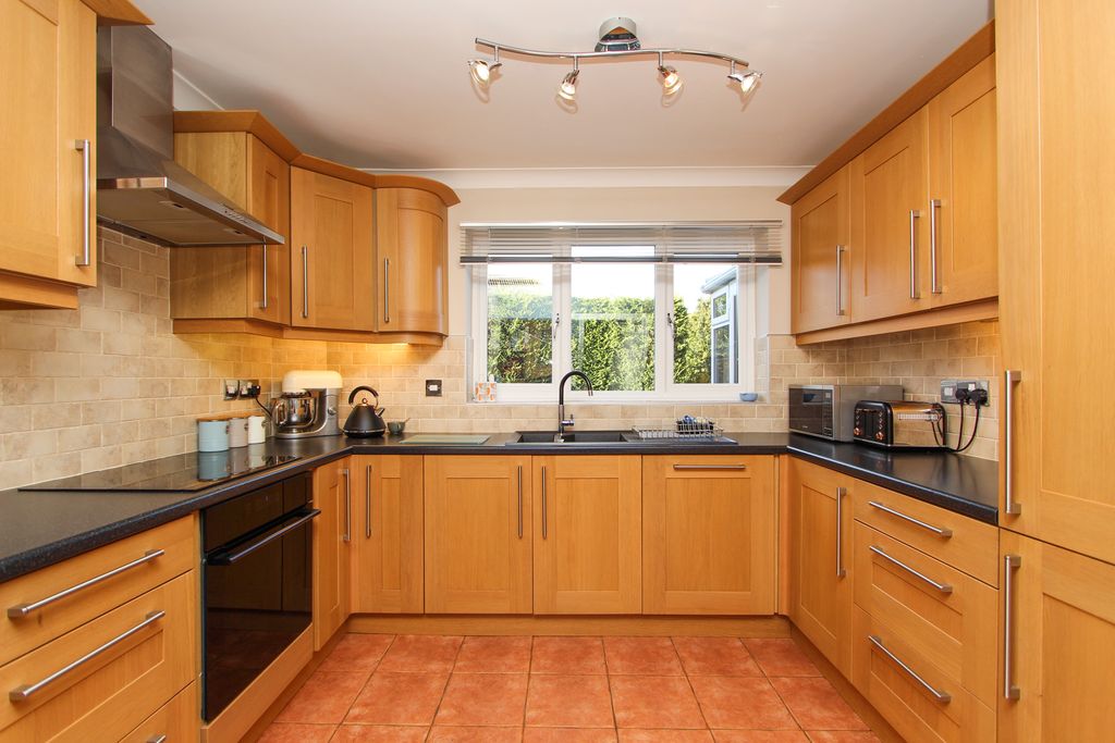 Additional image 7 of 4 bed detached house for saleMoat Drive, Drayton Bassett, Tamworth B78