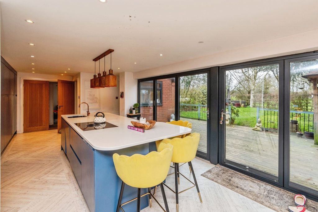 Additional image 4 of 7 bed detached house for saleBursnips Road, Wolverhampton, West Midlands WV11
