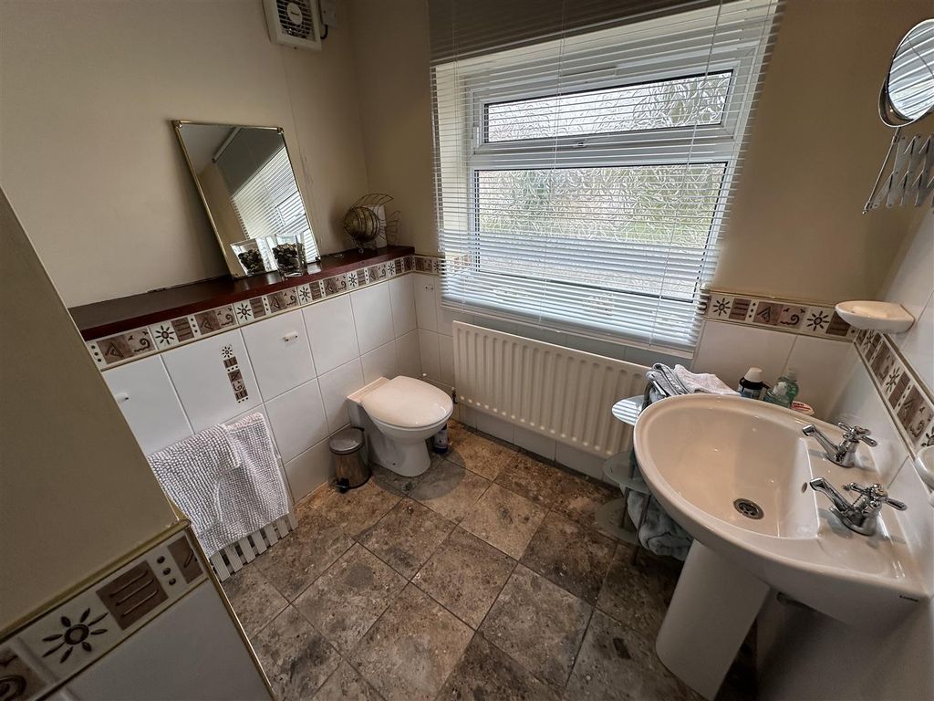 Additional image 15 of 3 bed detached bungalow for saleHolm View Close, Lichfield WS14