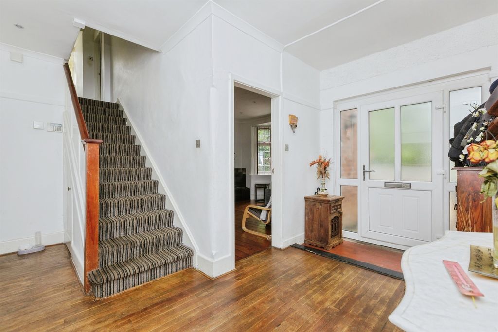 Additional image 6 of 4 bed semi-detached house for saleSpencefield Lane, Leicester LE5