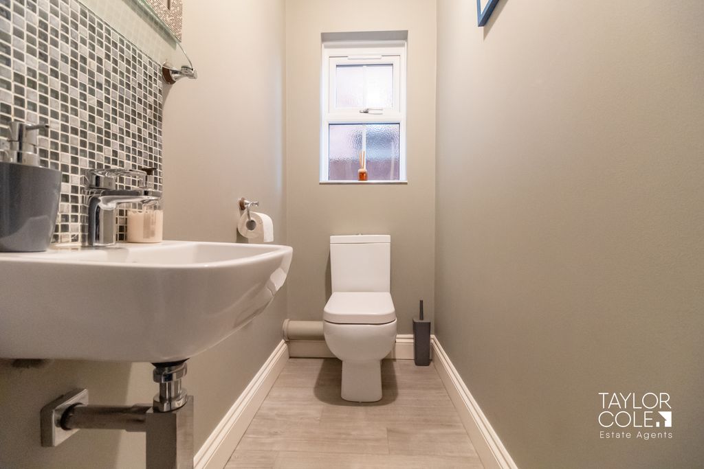 Additional image 34 of 4 bed detached house for saleMayfair Drive, Fazeley, Tamworth B78
