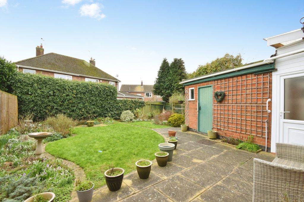 Additional image 18 of 3 bed semi-detached house for saleHighgate Avenue, Birstall, Leicester, Leicestershire LE4