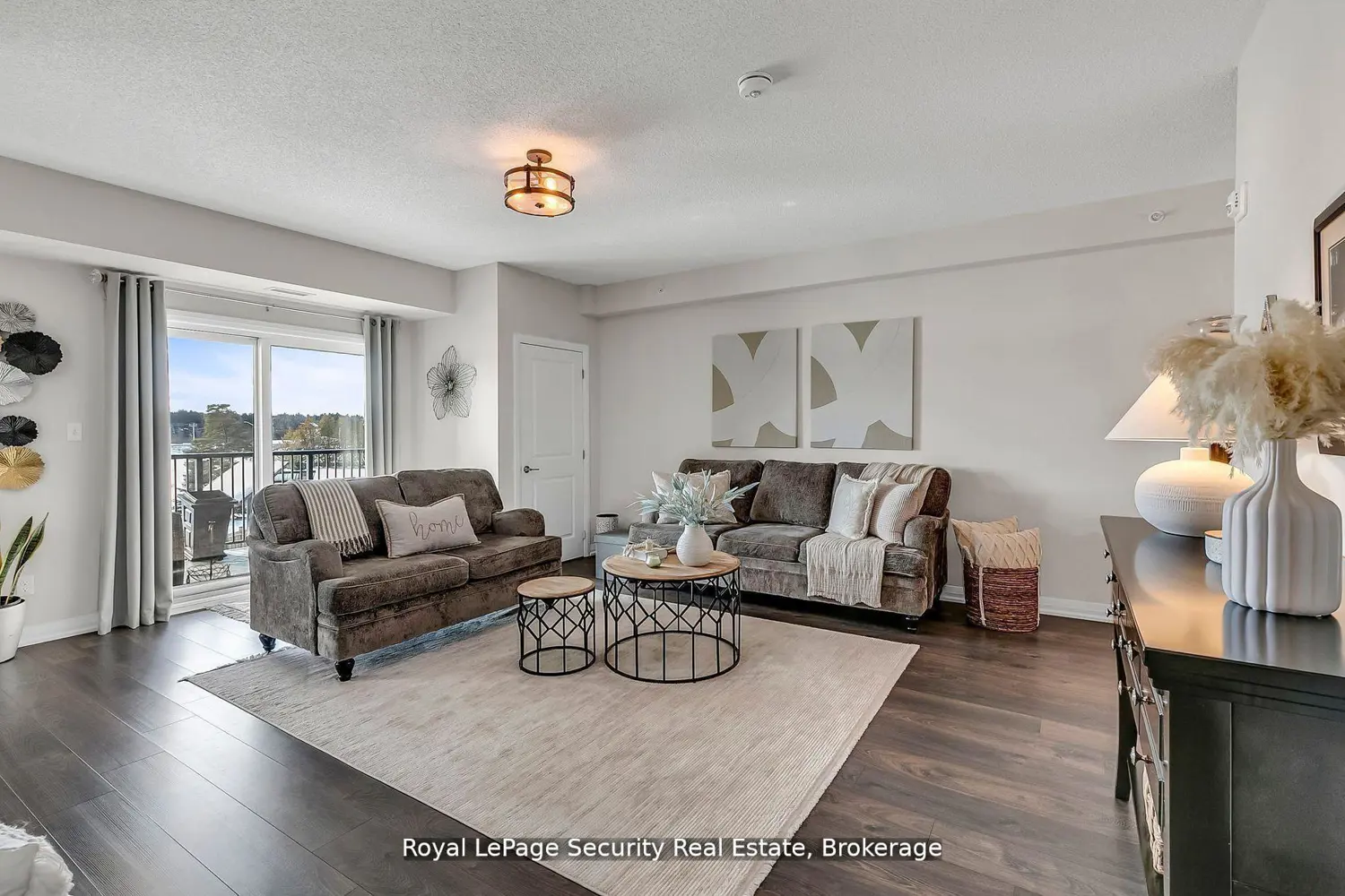 54 Koda Street 217 photo 4