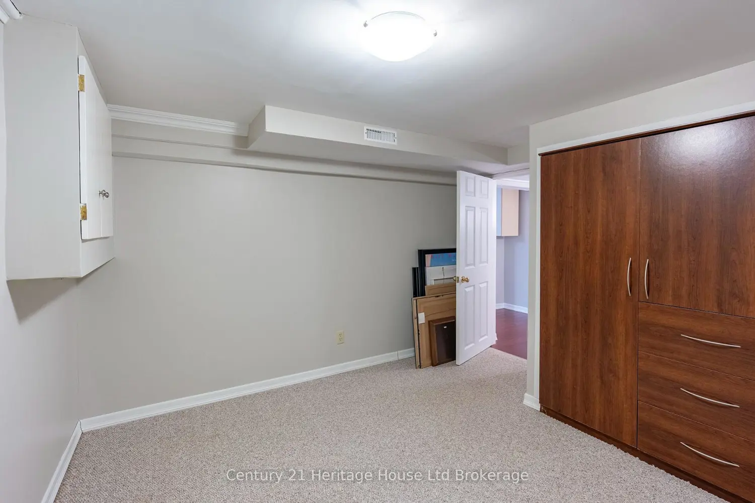 Additional image 16 of 93 James Avenue