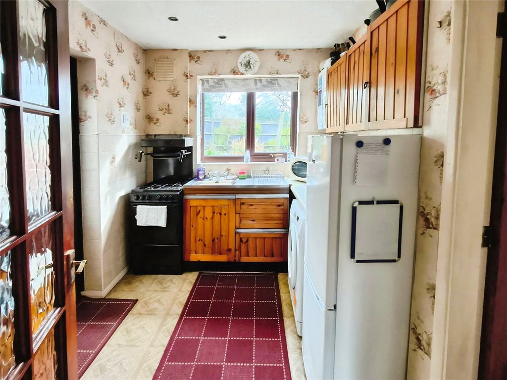 Additional image 4 of 3 bed semi-detached house for saleSimmons Road, Wolverhampton, West Midlands WV11