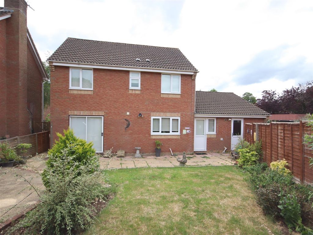 Additional image 2 of 4 bed detached house for saleThomas Mead, Pewsham, Chippenham SN15
