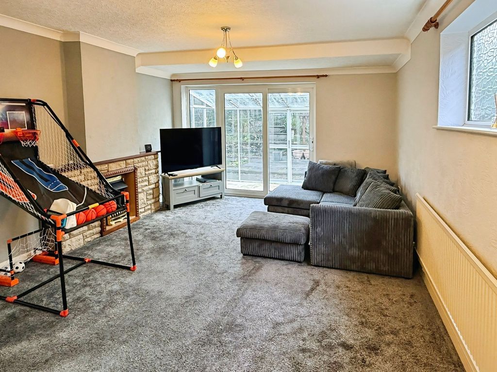 Additional image 8 of 2 bed detached bungalow for saleAngus Close, Thurnby, Leicester LE7