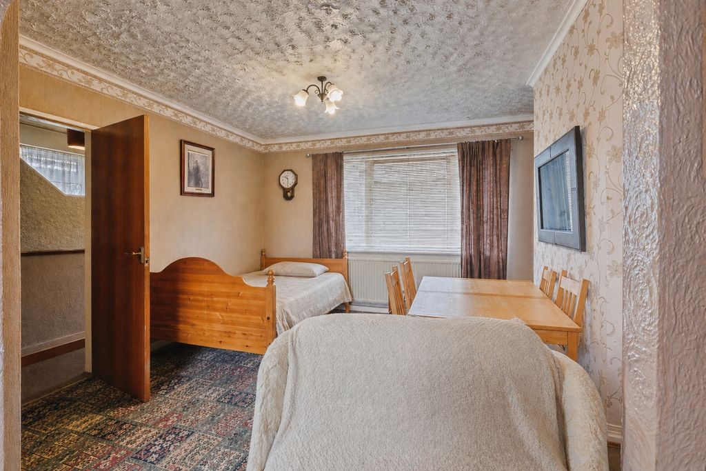 3 bed semi-detached house for saleThe Crescent, Eccleshall, Stafford, Staffordshire ST21 photo 2