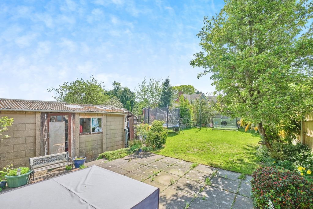 Additional image 18 of 3 bed semi-detached house for saleDimbles Hill, Lichfield, Staffordshire WS13