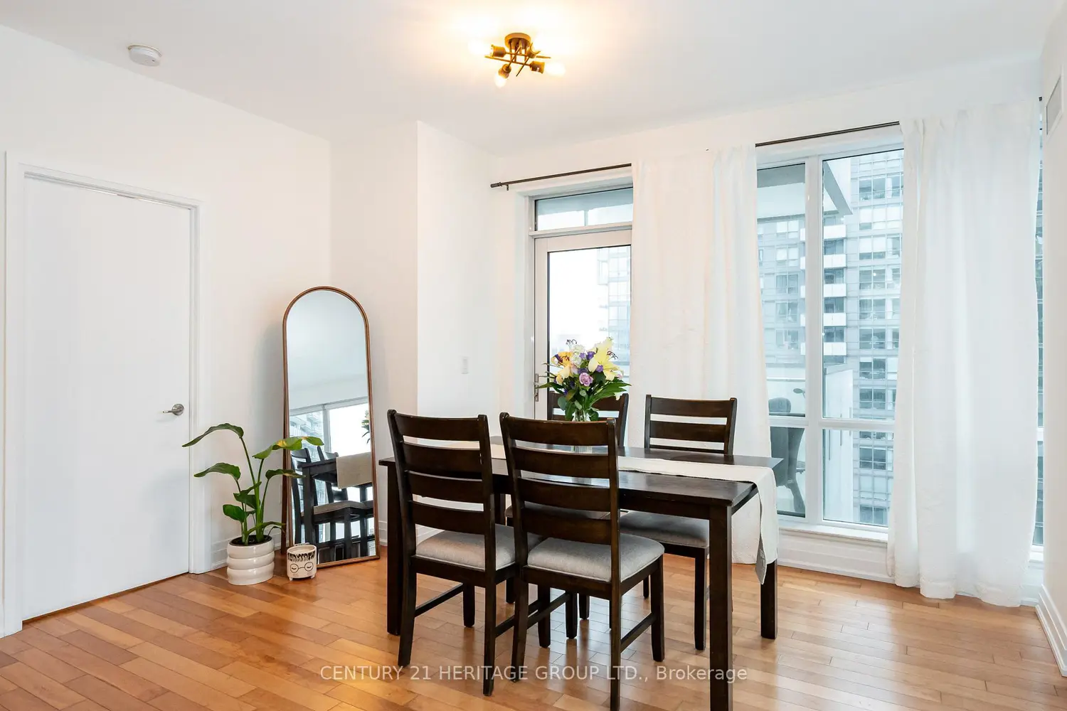 Additional image 7 of 80 John Street 2303