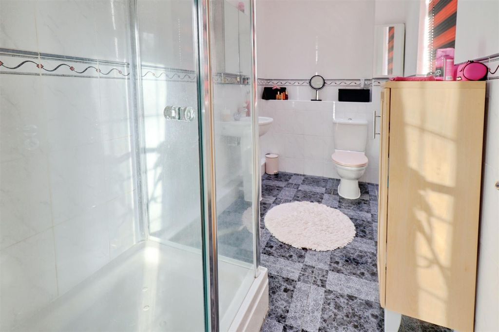Additional image 24 of 3 bed flat for saleBrackenwood Mews, Weston, Crewe CW2