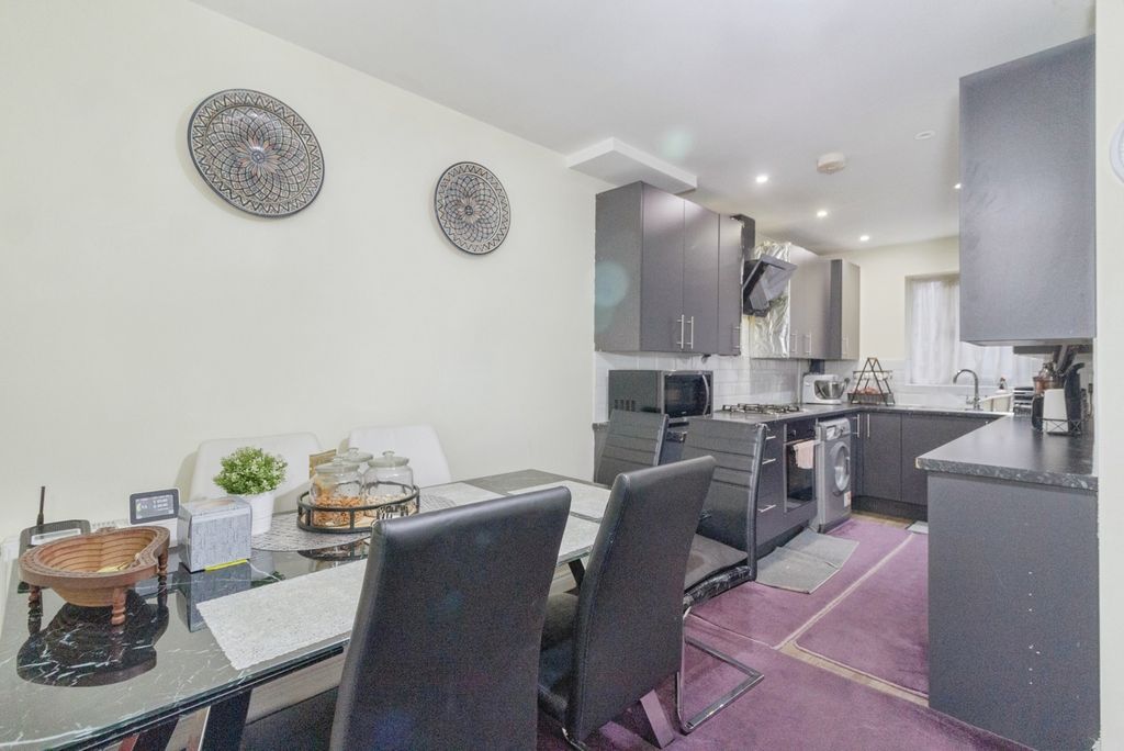 Additional image 7 of 3 bed semi-detached house for saleWoodland Road, Leicester, Leicestershire LE5