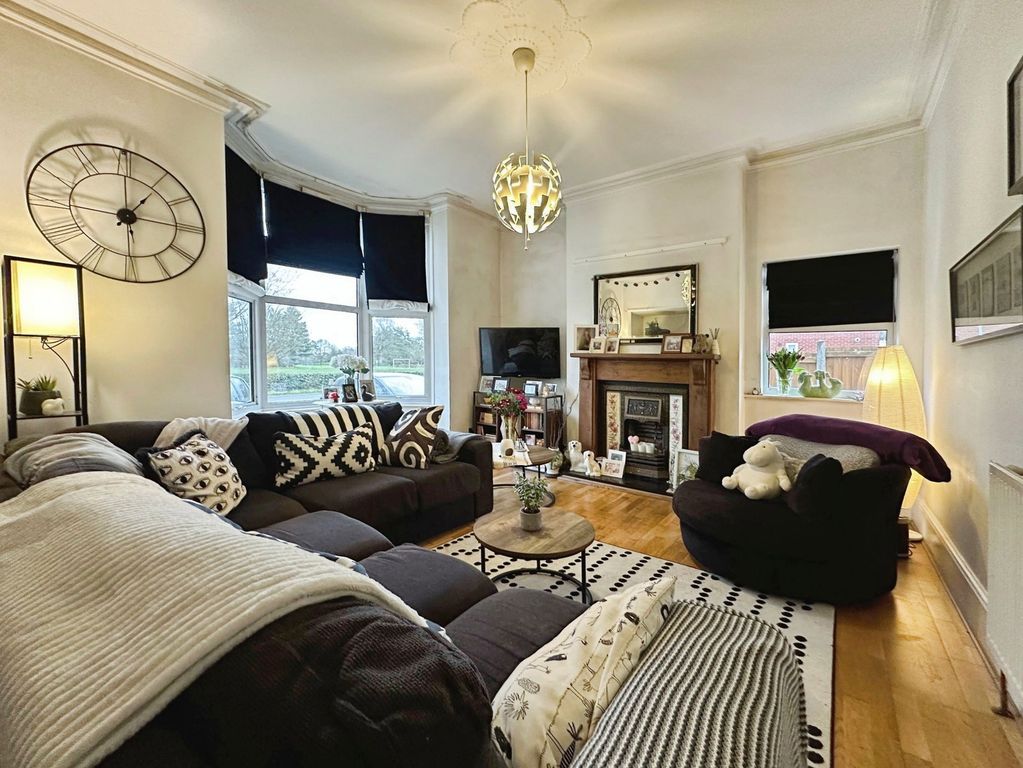 Additional image 2 of 4 bed end terrace house for saleBroad Lane, Finchfield, Wolverhampton WV3