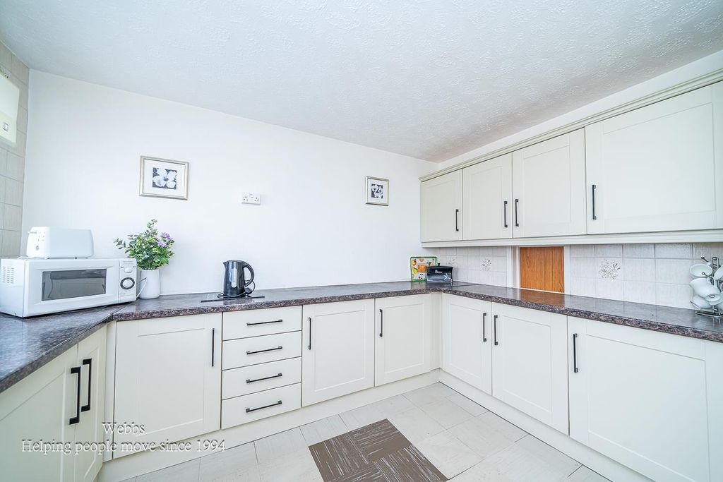 Additional image 2 of 3 bed semi-detached house for saleLittleworth Road, Hednesford, Cannock WS12