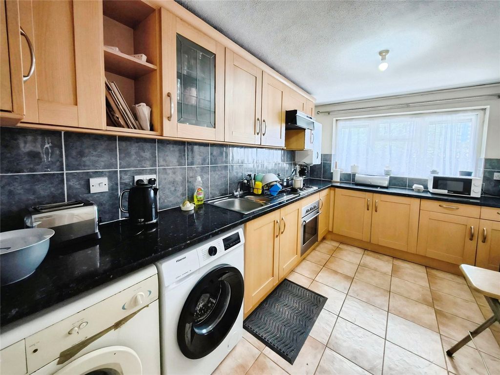 Additional image 6 of 2 bed maisonette for saleTorridge Drive, Wolverhampton, West Midlands WV11