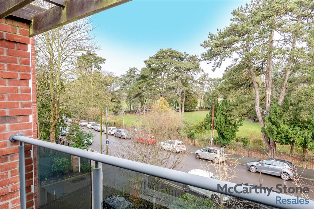 Additional image 9 of 1 bed flat for saleWolsey Court, Knighton Park Road, Leicester LE2