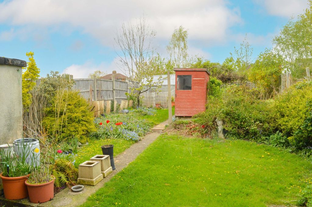 3 bed end terrace house for saleNetherhall Road, Netherhall, Leicester LE5 photo 4
