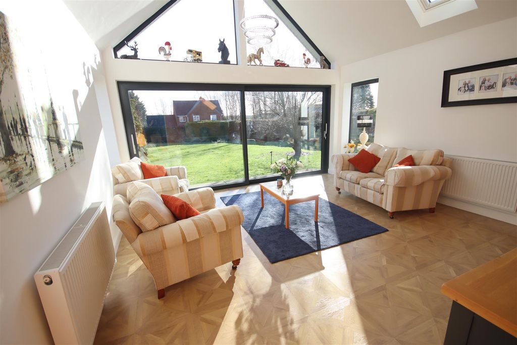 Additional image 2 of 4 bed detached house for saleThe Banks, Lyneham, Chippenham SN15