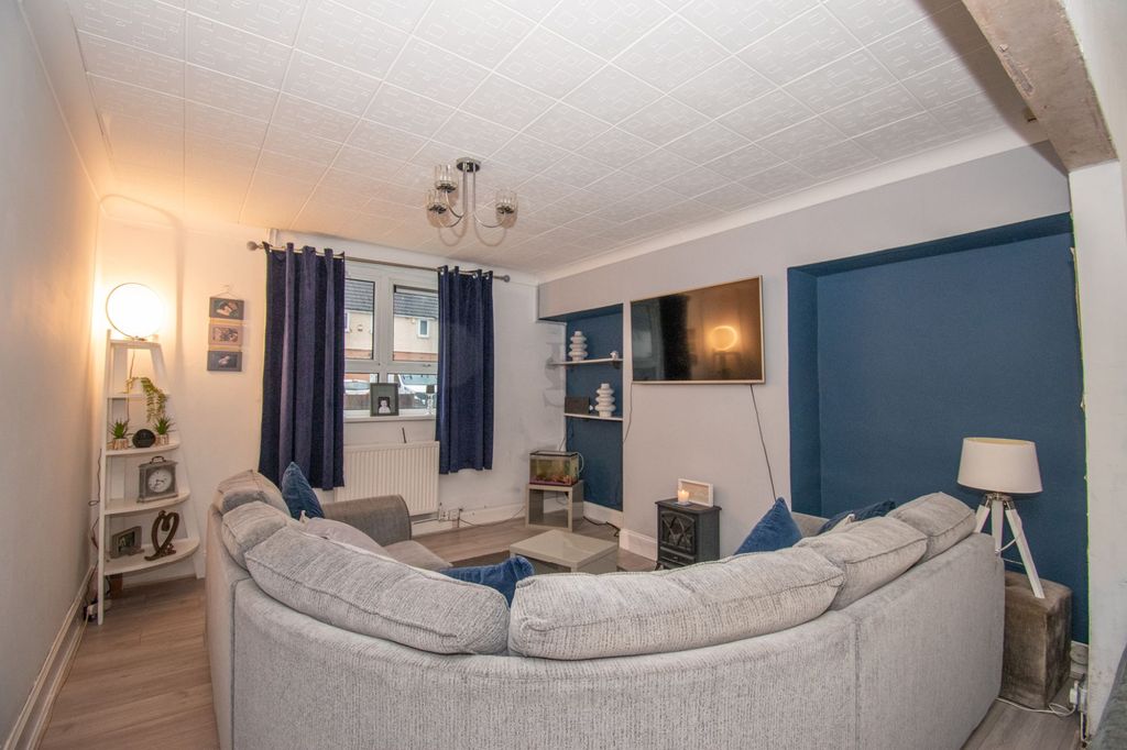 Additional image 8 of 3 bed semi-detached house for saleOverpark Avenue, Leicester LE3