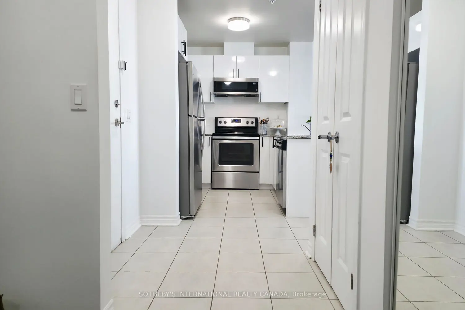 Additional image 4 of 2522 Keele Street 206