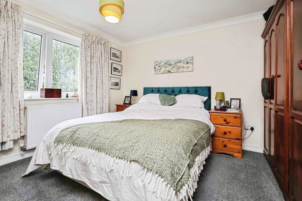 Additional image 7 of 2 bed flat for saleThe Broadway, Stourbridge DY8