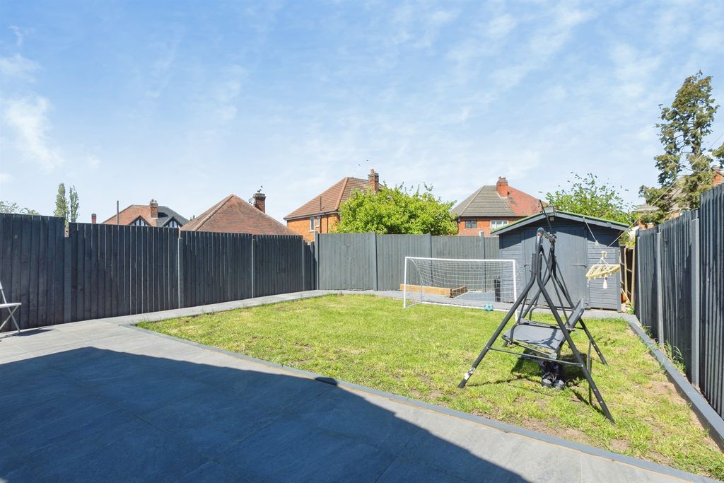 Additional image 15 of 4 bed semi-detached house for saleScraptoft Lane, Leicester LE5