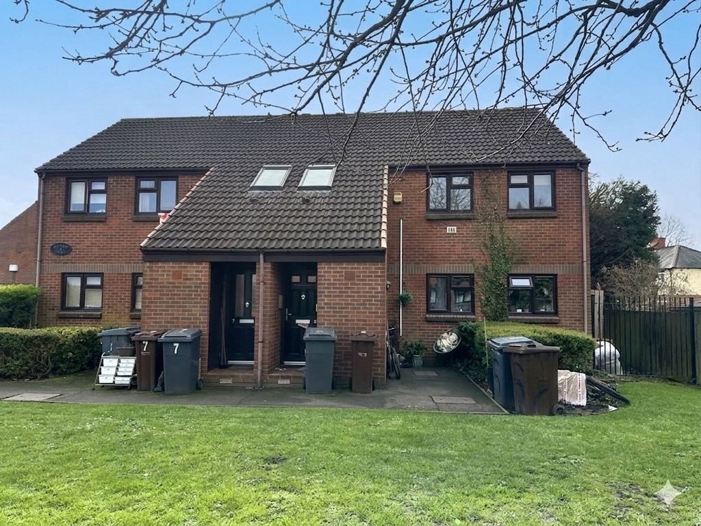 2 bed maisonette for saleAnston Way, Wednesfield, Wolverhampton, West Midlands WV11