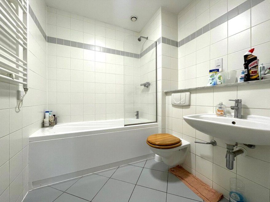 Additional image 6 of 2 bed flat for saleSanvey Gate, Leicester, Leicestershire LE1