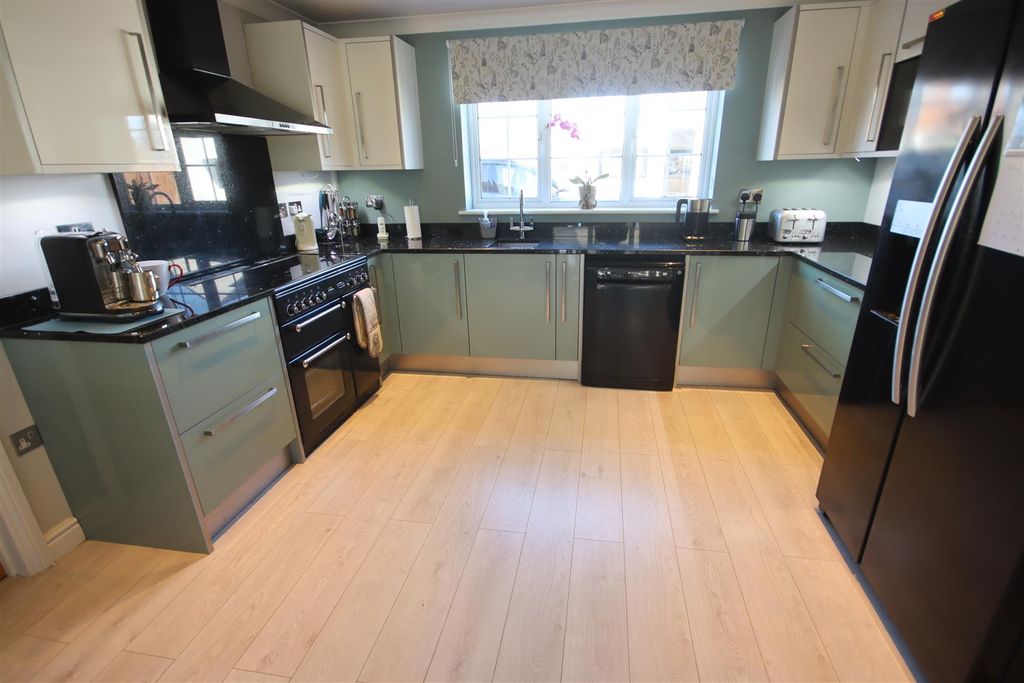 Additional image 11 of 4 bed detached house for saleThe Banks, Lyneham, Chippenham SN15