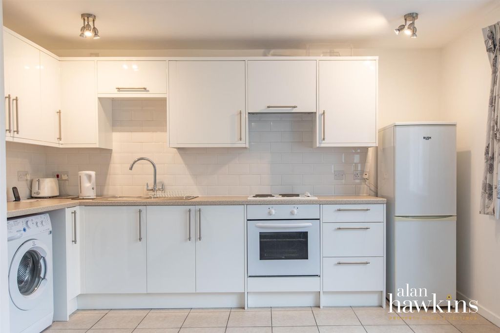 Additional image 2 of 1 bed flat for saleMarlborough Court, Royal Wootton Bassett SN4