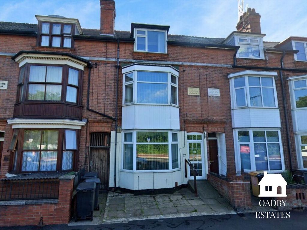 5 bed town house for saleFosse Road North, Leicester LE3