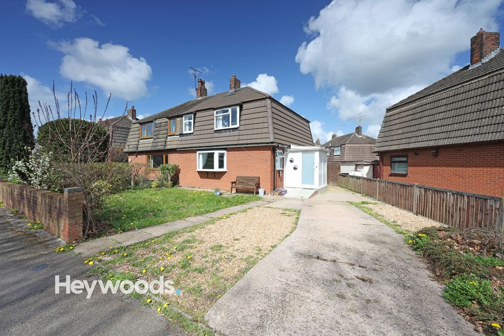 4 bed semi-detached house for saleIzaac Walton Way, Madeley CW3