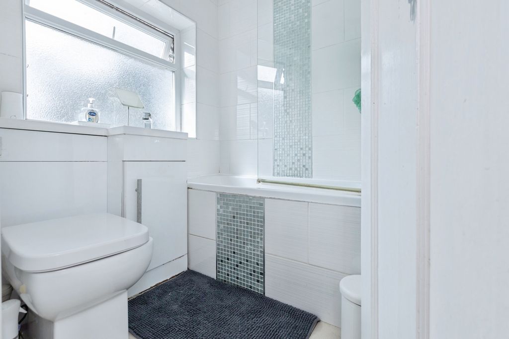 Additional image 12 of 3 bed semi-detached house for saleAstill Drive, Leicester, Leicestershire LE4