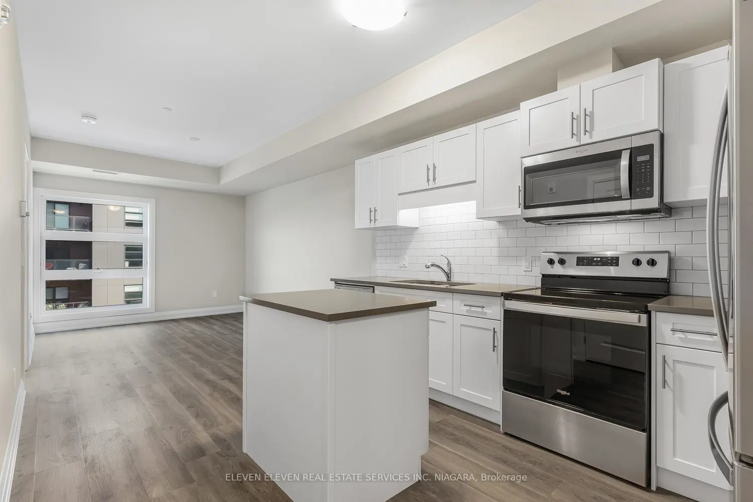 118 Summersides Boulevard 202 photo 5