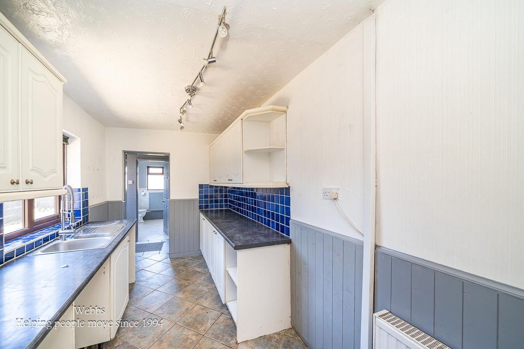 Additional image 9 of 3 bed end terrace house for saleUpper Landywood Lane, Cheslyn Hay, Walsall WS6