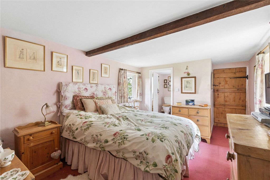Additional image 8 of 4 bed detached house for saleBedwyn Common, Marlborough, Wiltshire SN8