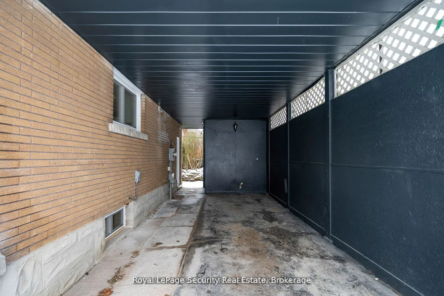 Additional image 19 of 183 Sekura Street
