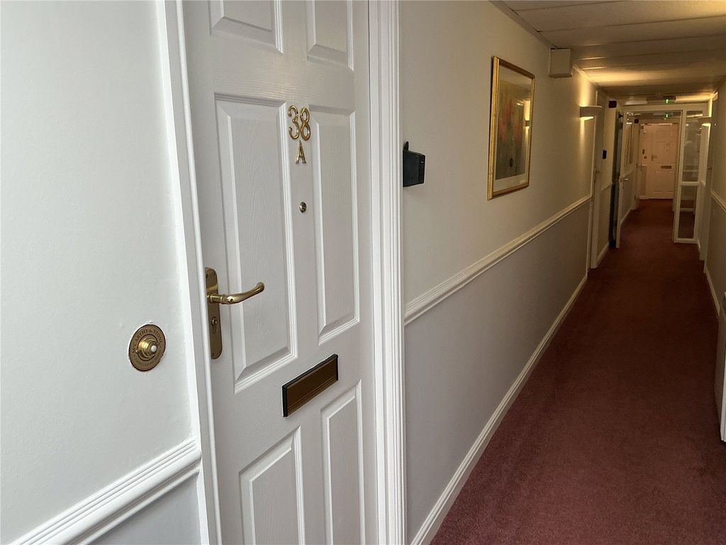 1 bed flat for saleWolverhampton Road, Stafford, Staffordshire ST17 photo 4